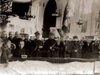 Poświęcenie sztandaru w kościele pw. Jana Chrzciciela w Mszczonowie, 1945 r
