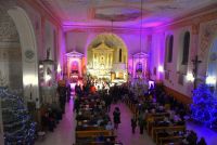 Widok z góry na koncert świąteczny w kościele pw. Św. Jana Chrzciciela w Mszczonowie