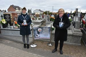 Zdjęcie: Kwesta na rzecz renowacji zabytkowych nagrobków