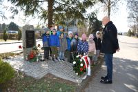 Symboliczny hołd dla bohaterów w Lutkówce